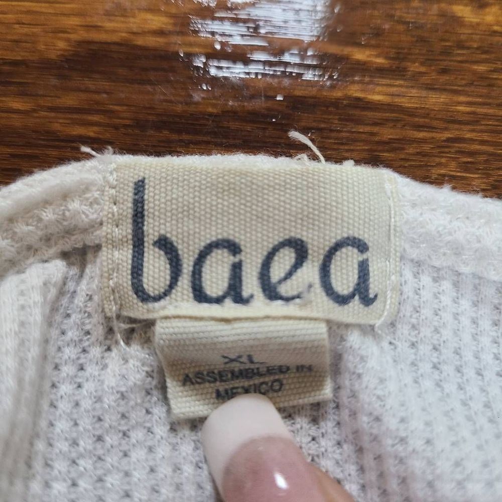 Baea flutter boho top - Picture 5 of 7